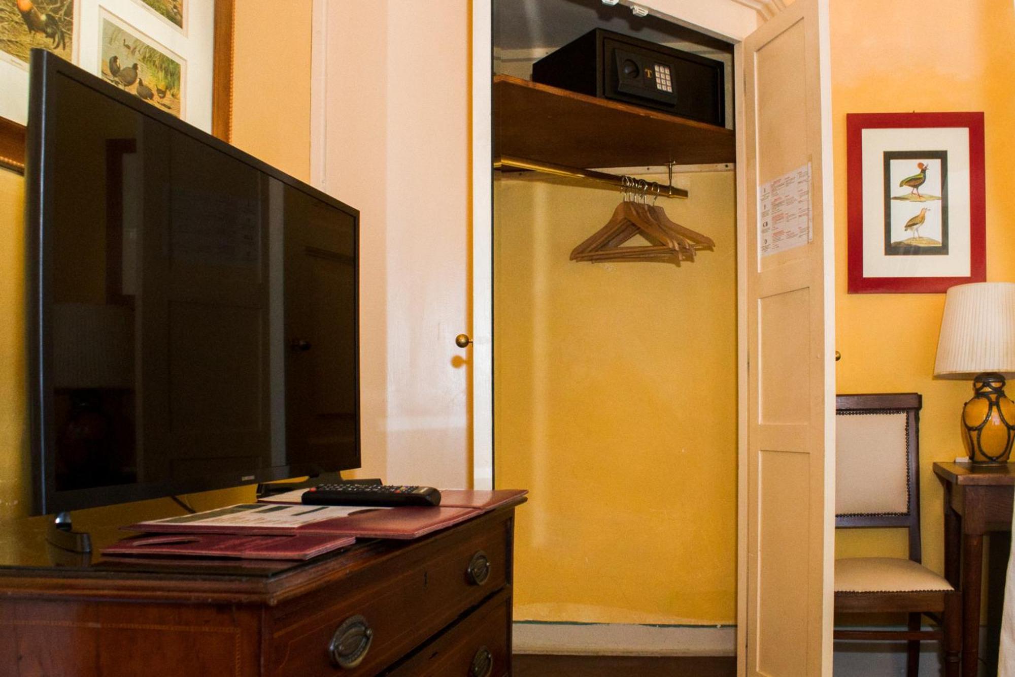Antica Dimora Firenze Bed & Breakfast Exterior photo
