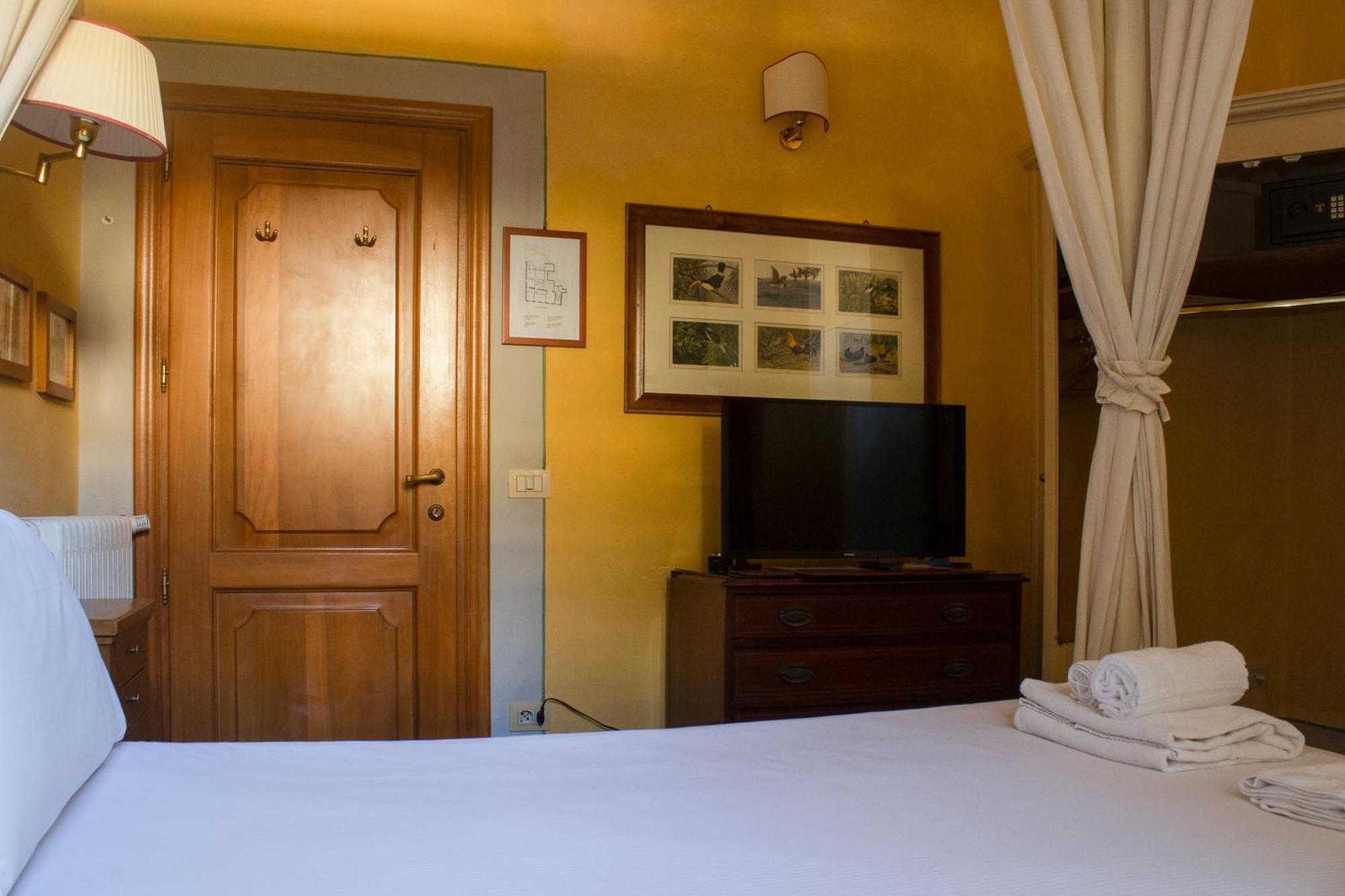 Antica Dimora Firenze Bed & Breakfast Exterior photo