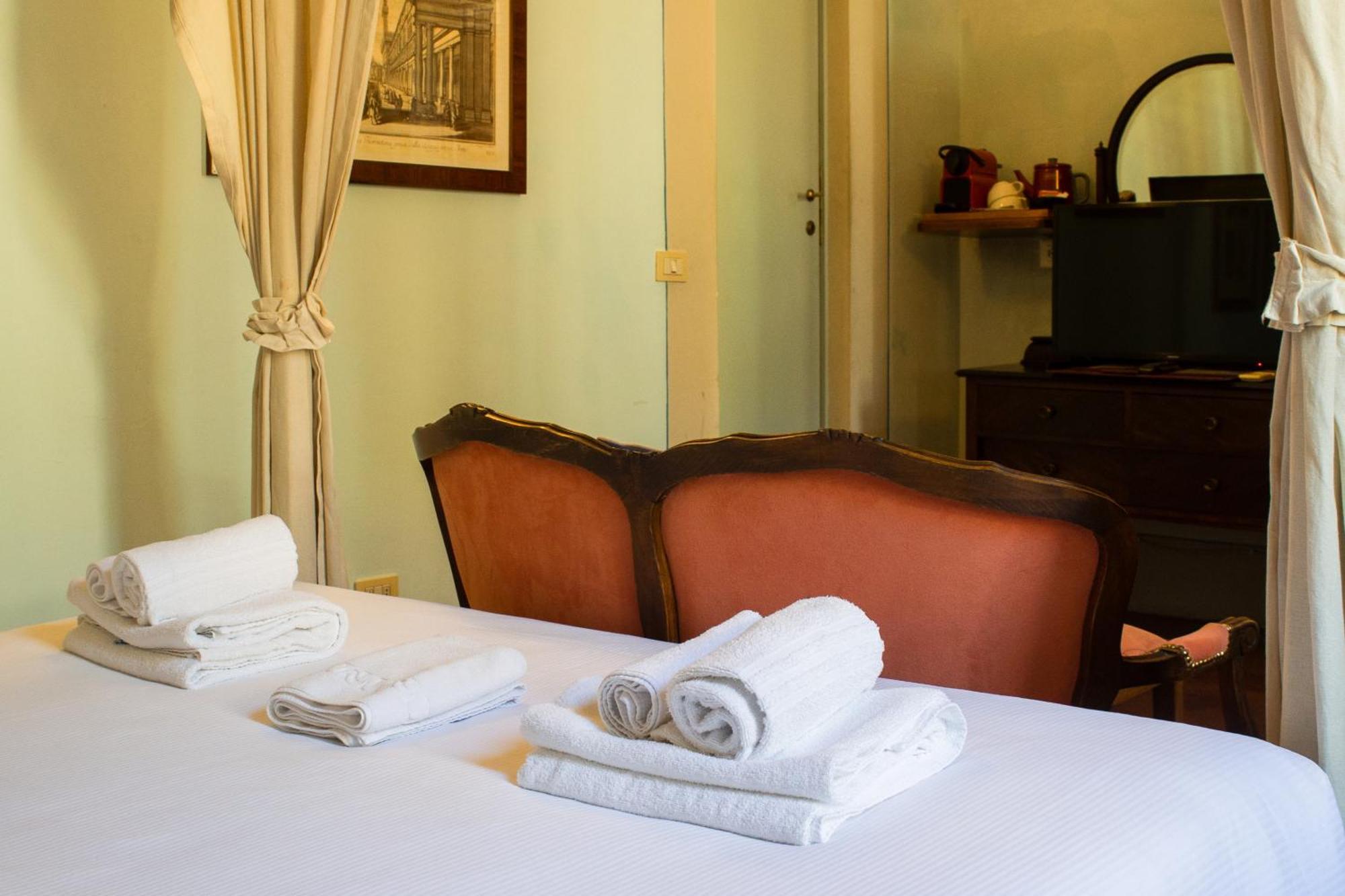 Antica Dimora Firenze Bed & Breakfast Exterior photo
