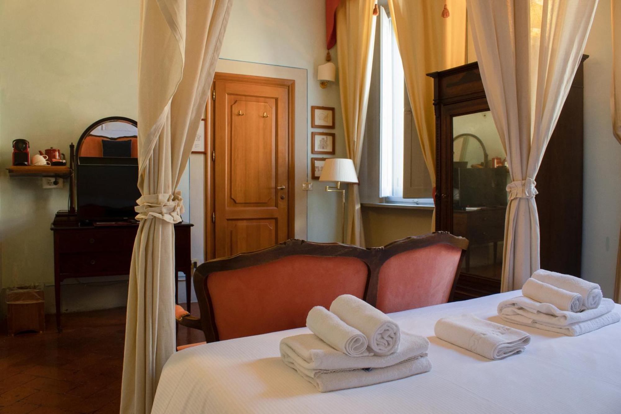 Antica Dimora Firenze Bed & Breakfast Exterior photo