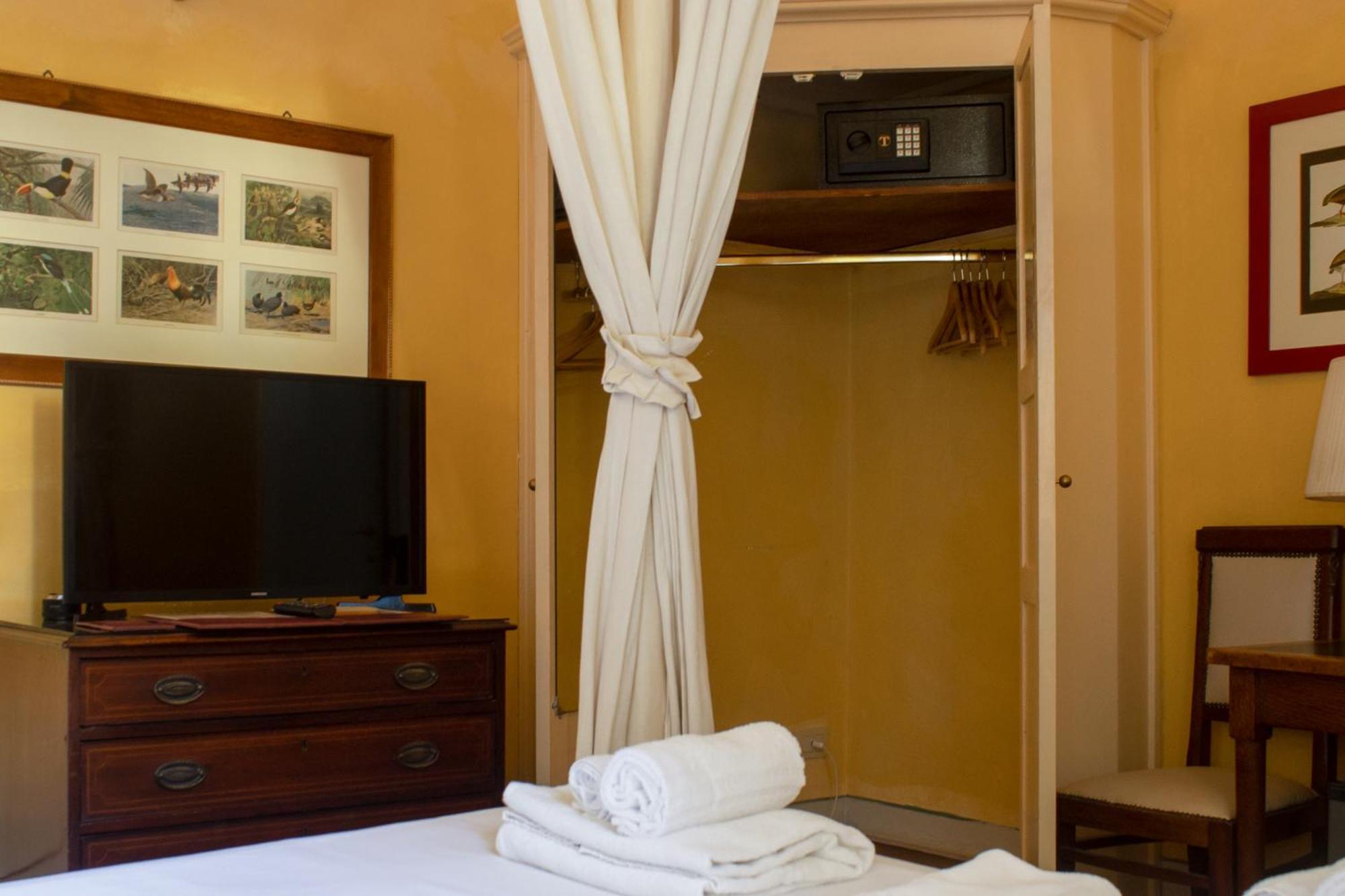 Antica Dimora Firenze Bed & Breakfast Exterior photo